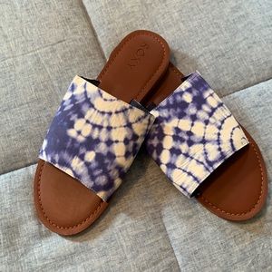 Roxy Slide Sandles - Never Worn